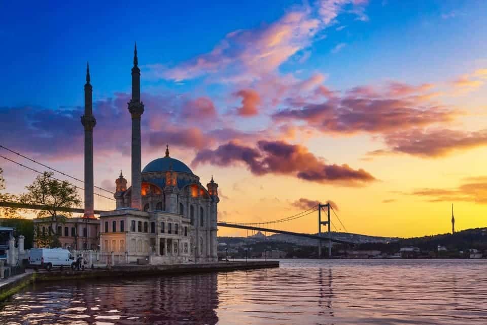 Boğazda Gün Batımı Gezisi 2026